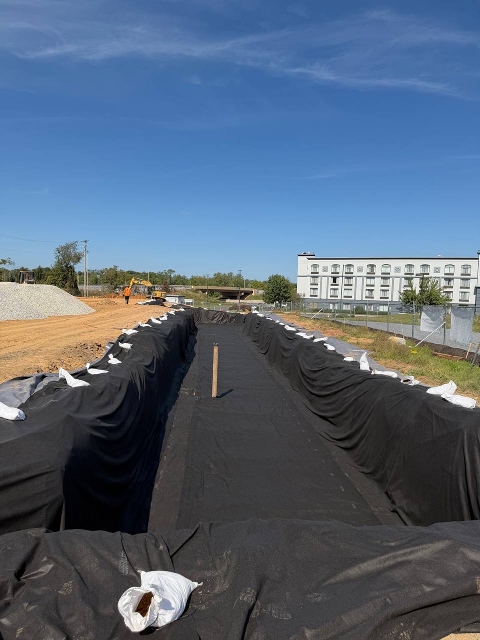 Liner seam and anchor detail